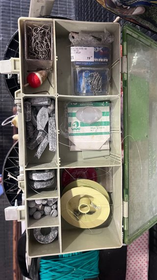 Carretes de pesca y sedal, aparejos de pesca