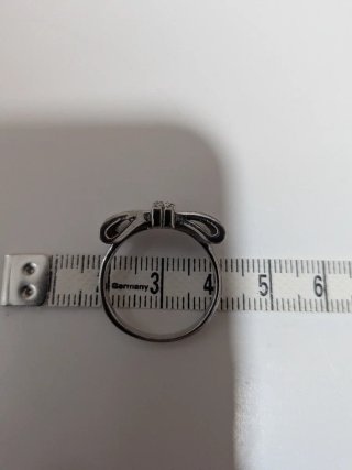 Anillo de plata con circonitas