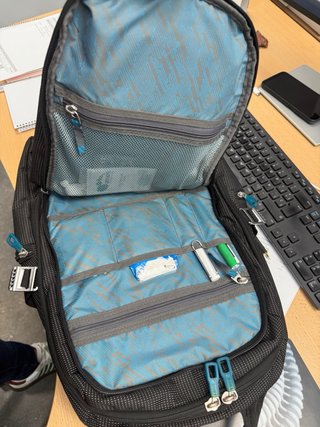 Mochila Thule Negra con detalles Teal