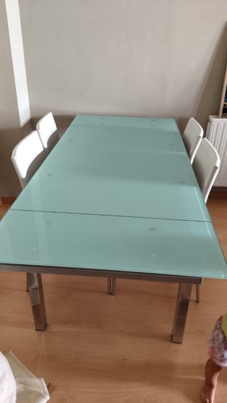 Mesa de cristal extensible