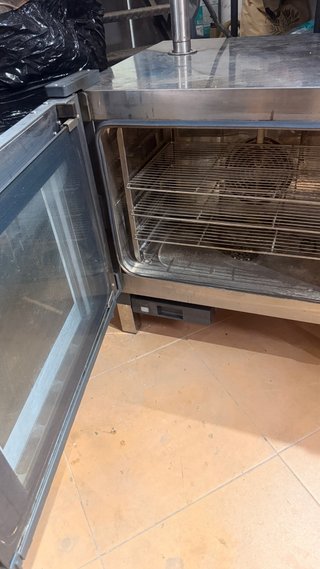 Horno Unox Eléctrico Trifásico 5 Bandejas GN 1