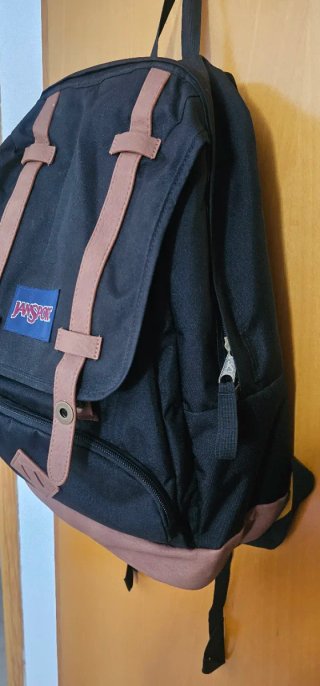 Mochila Jansport Negra y Marrón