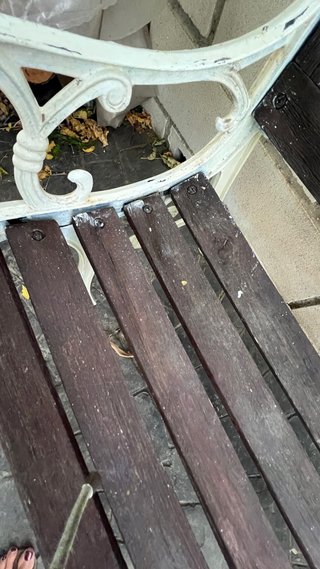 Banquito de forja madera y metal