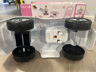 Correpasillos Coche Bebé Molto Blanco y Rosa