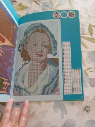 "Enciclopedia del punto de cruz, tomo V"