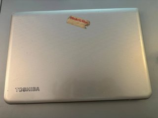 Portátil Toshiba Satellite Plata