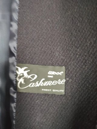 Chaquetón con capucha muy calentito como nuevo