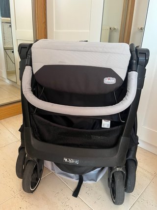 Silla de paseo Chicco gris