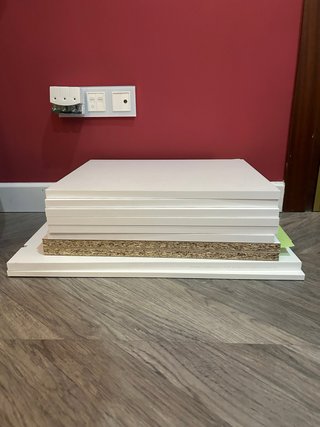 Baldas armario madera blanco.