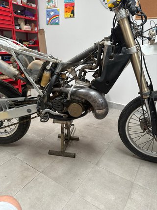 Husqvarna 250 2t Enduro Moto 2001