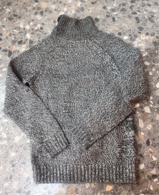 Jersey de punto trenzado hombre gris