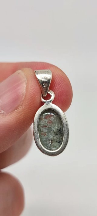 Colgante de Plata y Cianita Verde.
