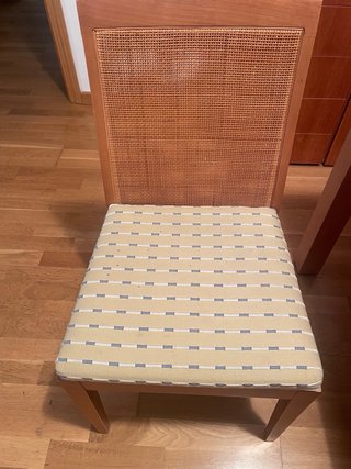 Mesa extensible y 6 sillas