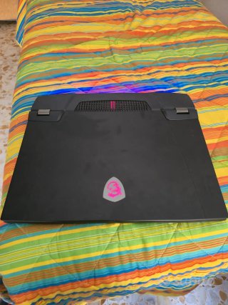 MSI Titan GT77 RTX 4090 | 64GB RAM | 6TB SSD