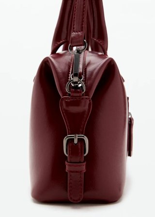 Bolso color burdeos  sin estrenar