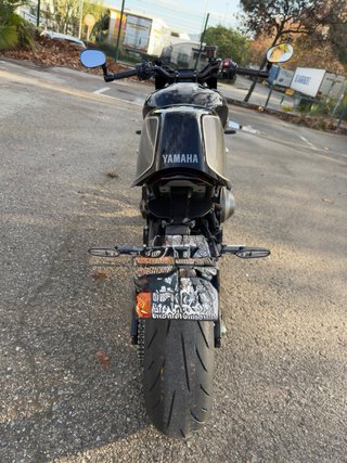 Yamaha XSR 900 Negra