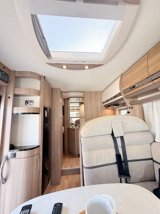 Autocaravana Integral/isla Rapido 881F/2014