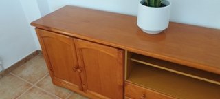 Mueble TV madera + mesa y 6 sillas