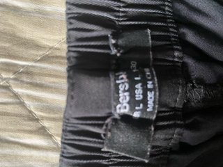 Pantalón cargo negro deportivo
