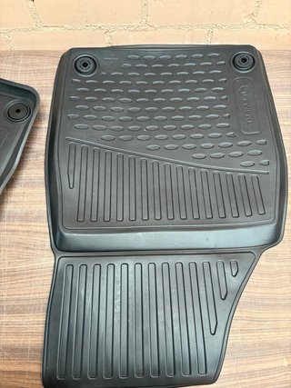 Alfombrillas Goma 3D a Medida Cupra Born (2021+)