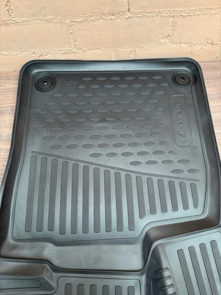 Alfombrillas Goma 3D a Medida Cupra Born (2021+)