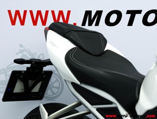TRIUMPH STREET TRIPLE 765 RS