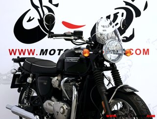 TRIUMPH BONNEVILLE T120 ¿A2?