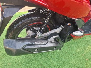 Honda PCX Maxi Scooter Roja