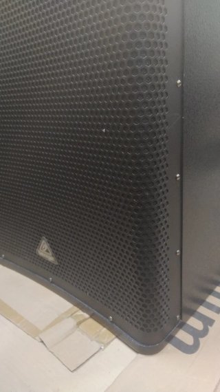 Pareja Subwoofer Activo Behringer DR18SUB