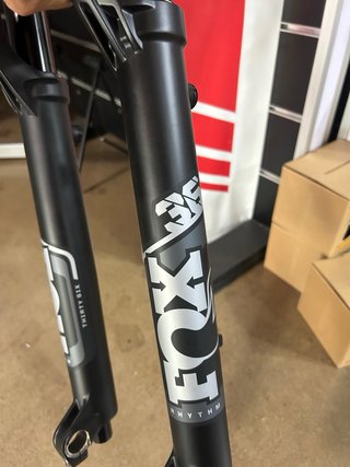 Horquilla Fox Rhythm 36, 27’5 a 29” 160mm. Nueva