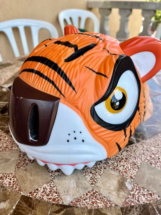 Casco bici infantil tigre
