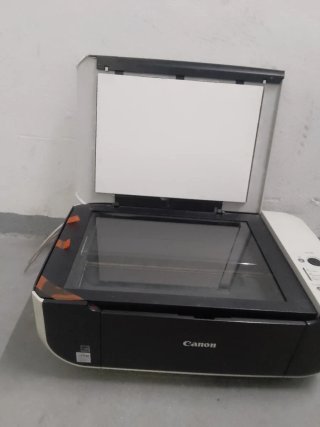 Impresora Canon Blanca