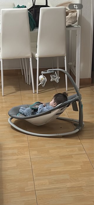 Silla mecedora para bebé con vibracion y musica