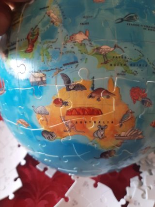 REGALO Puzzle Globo Terráqueo Plástico INCOMPLETO.