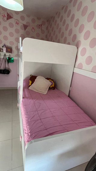 Cama litera niña con armario