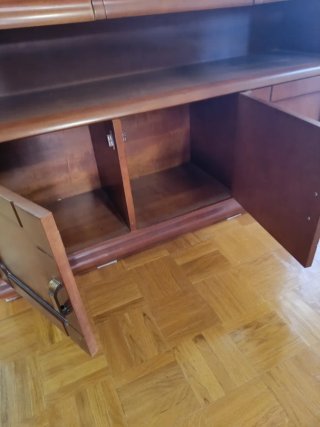 Aparador clásico de madera
