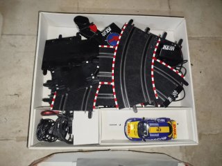 Scalextric Compact Loopinator y Super Champion