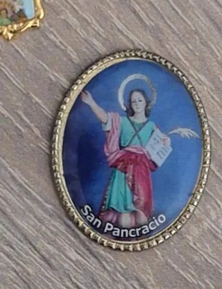Lote 4 medallas religiosas + regalo San Pancracio