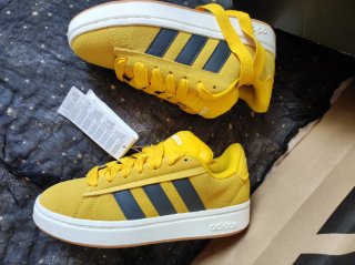 Zapatillas Adidas Amarillas súper lengüeta