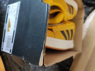 Zapatillas Adidas Amarillas súper lengüeta