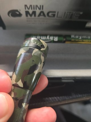Linterna Mini MAGLITE Camuflaje