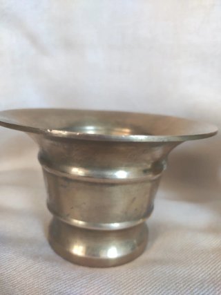Morteros antiguos de bronce