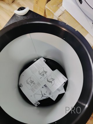 Cubo de basura para puerta