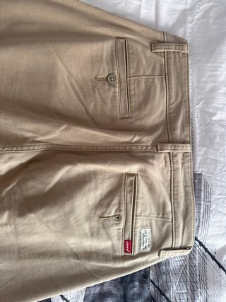 Pantalón Chino Levi's Beige