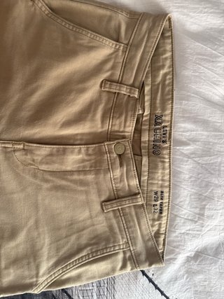 Pantalón Chino Levi's Beige