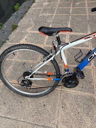 Bicicleta Orbea Azul y Blanca
