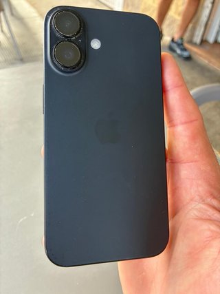 iPhone 16 Negro/Gris - Impecable