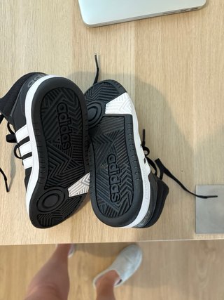 Adidas Bambas Baloncesto niño/a Talla 33.
