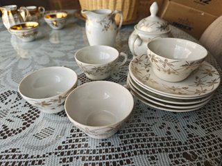 Vajilla Royal China Lujo Porcelana Dorada