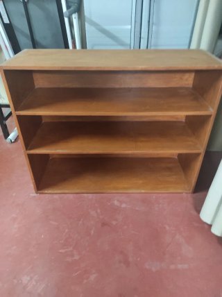 Estantería de madera maciza vintage